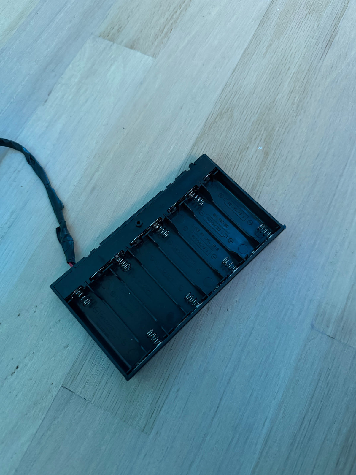V2 battery powered rocklight